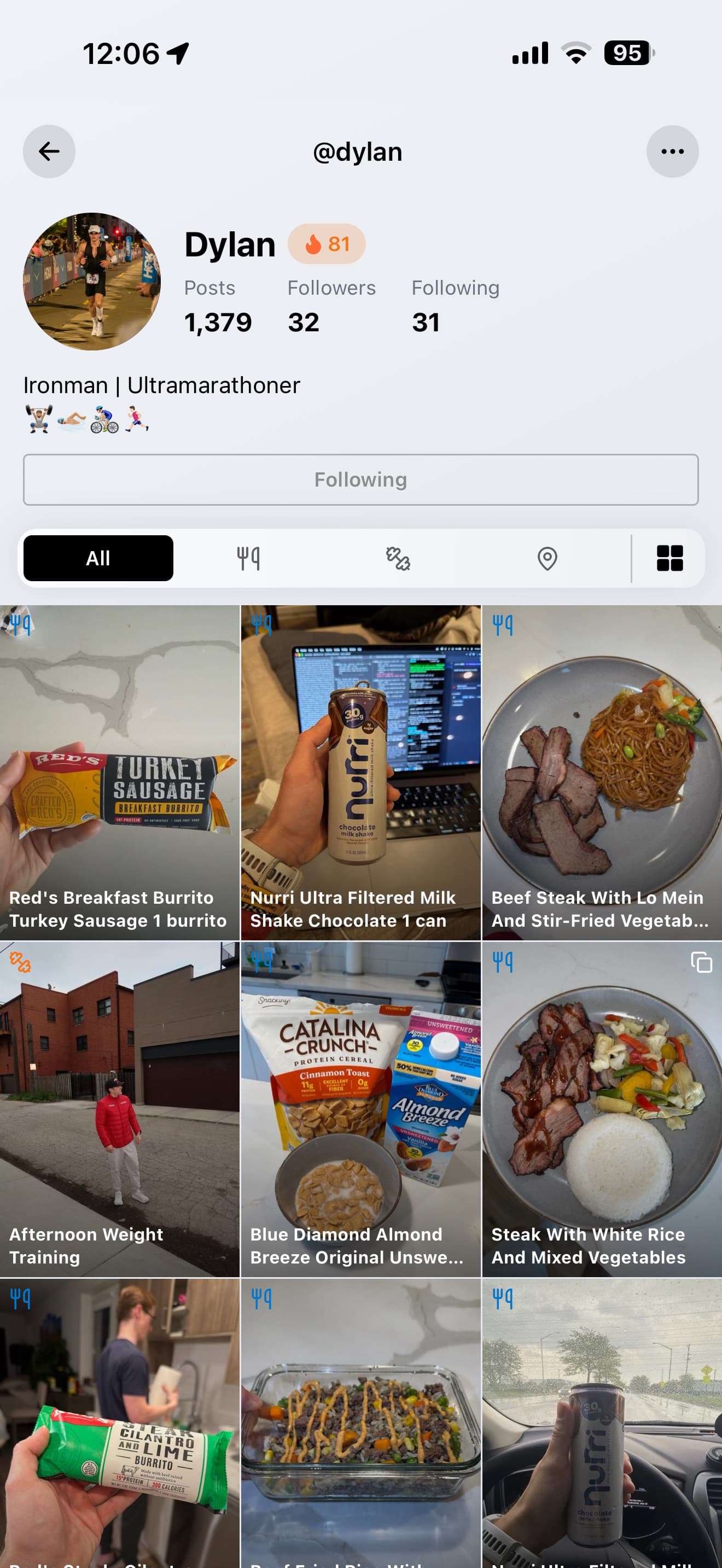 InstaCal profile page showing meal photo grid, streak counter, followers and post count